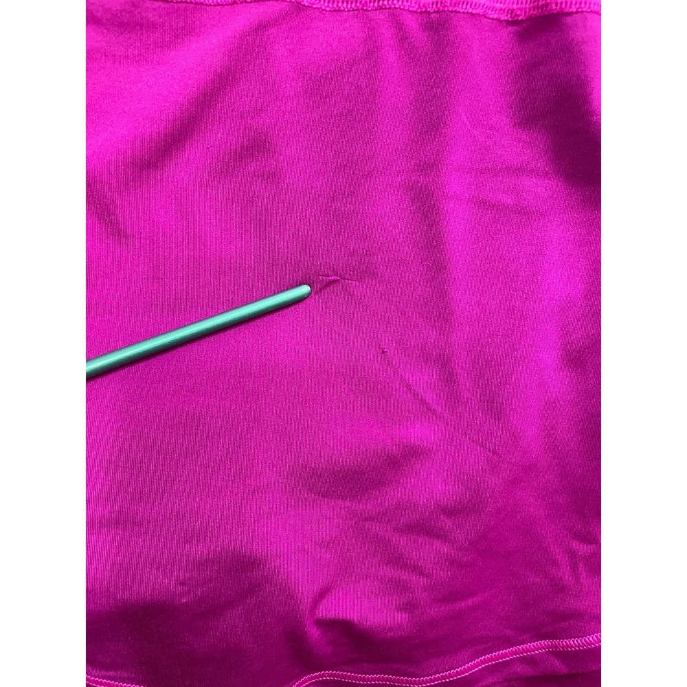 Athleta XL Fuschia Skort Pockets (two small snags)‎ See images - Picture 9 of 10
